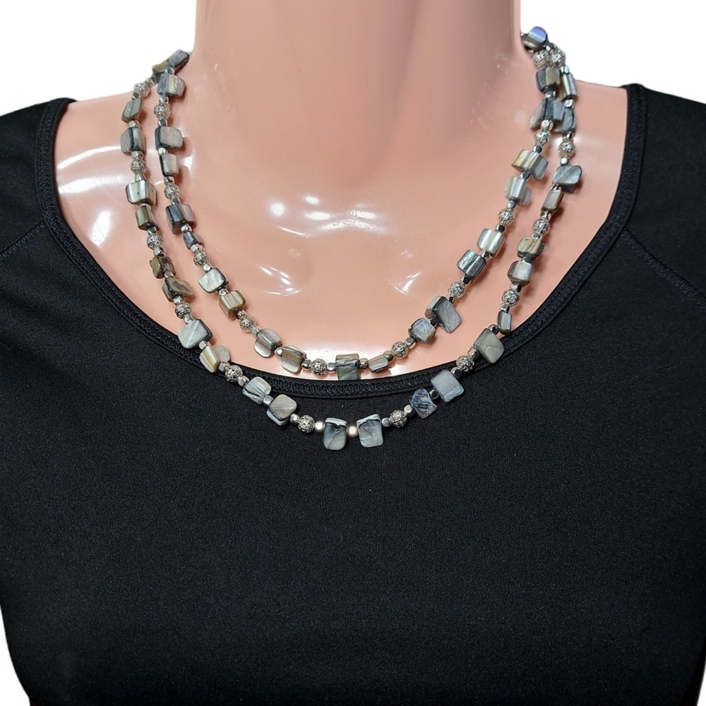 Women's Grey & Silver Tone Chain Faux Pearls Necklace 9 Inches